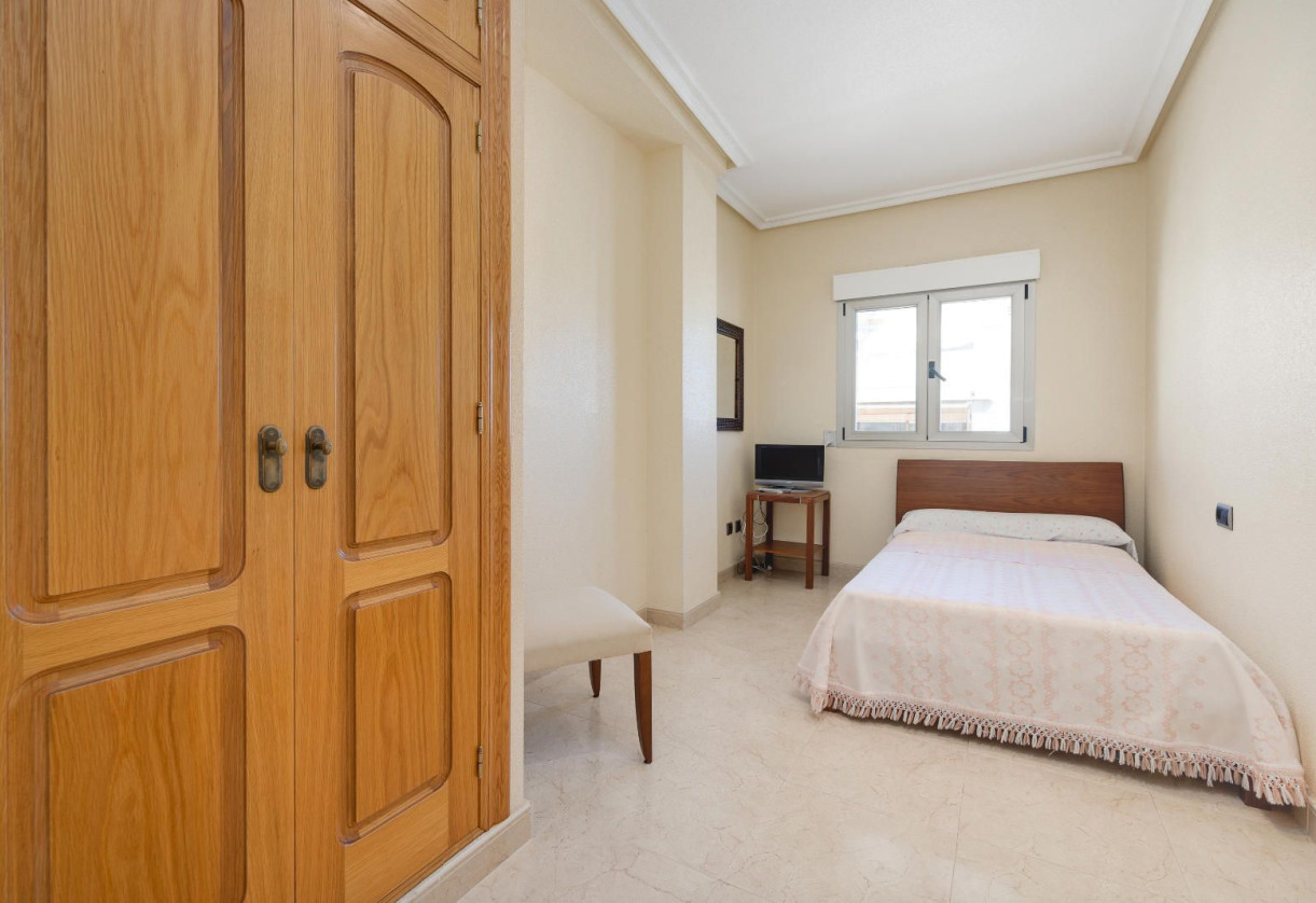 Reventa · Apartment · Torrevieja