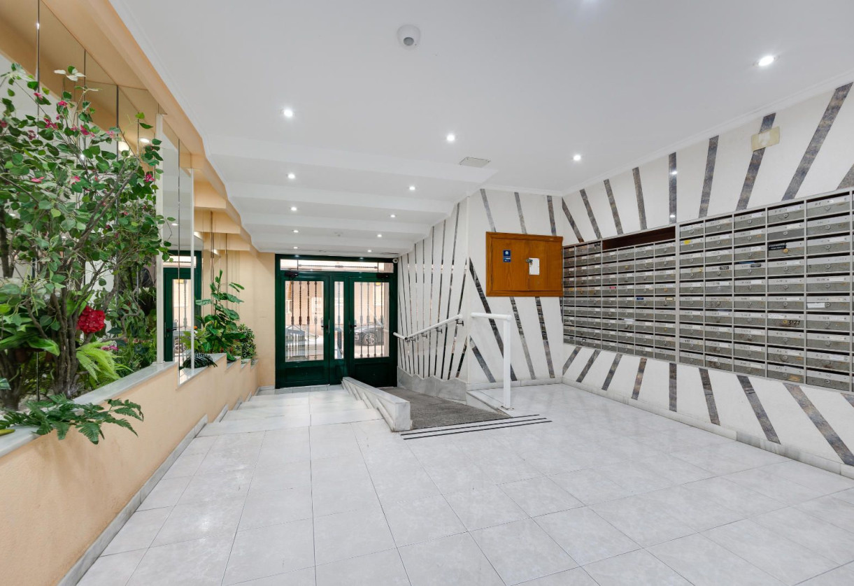 Sale · Apartment · Torrevieja · Acequion