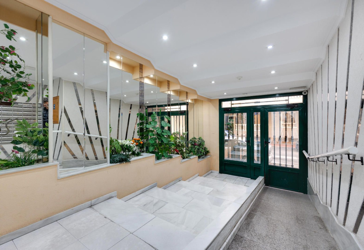 Sale · Apartment · Torrevieja · Acequion