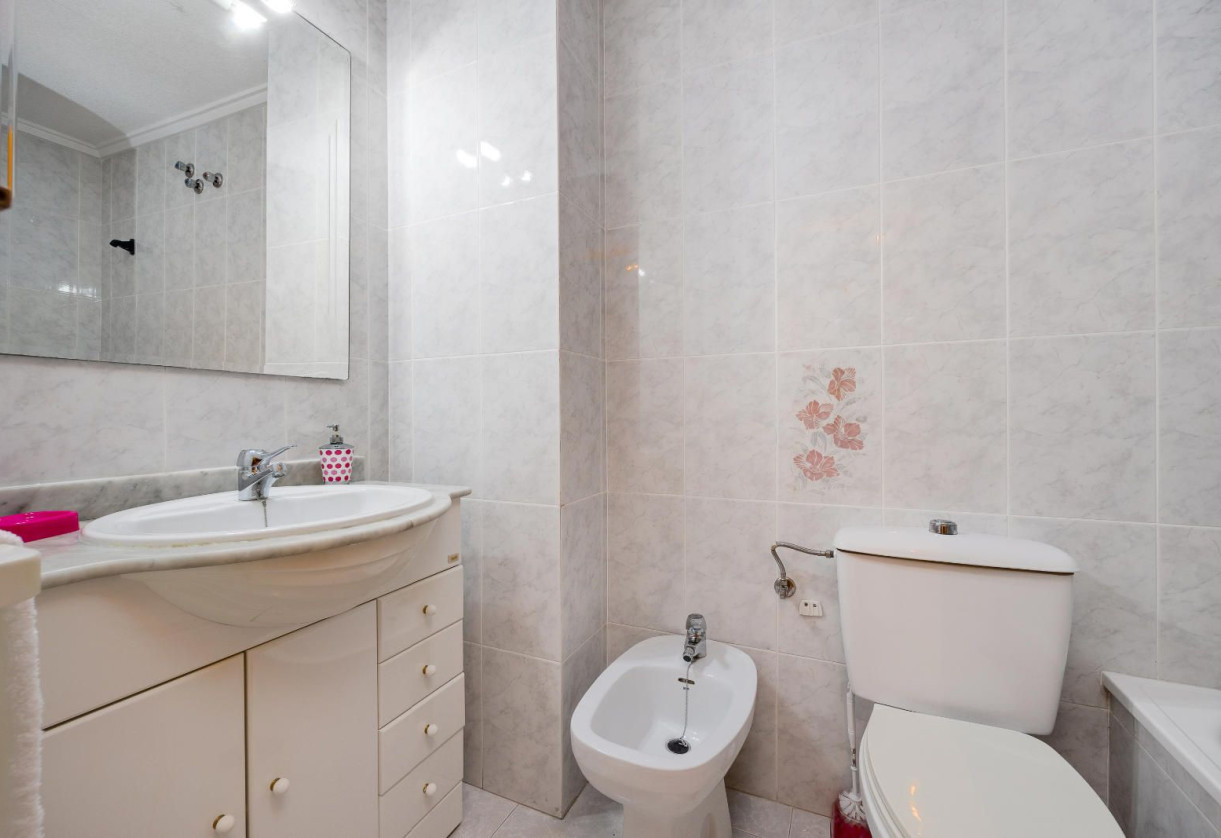 Sale · Apartment · Torrevieja · Acequion