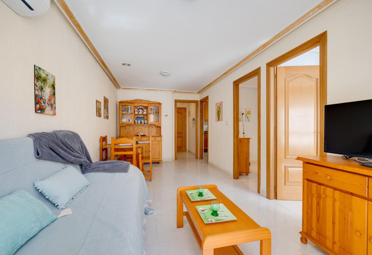 Resale · Apartment · Torrevieja · Habaneras