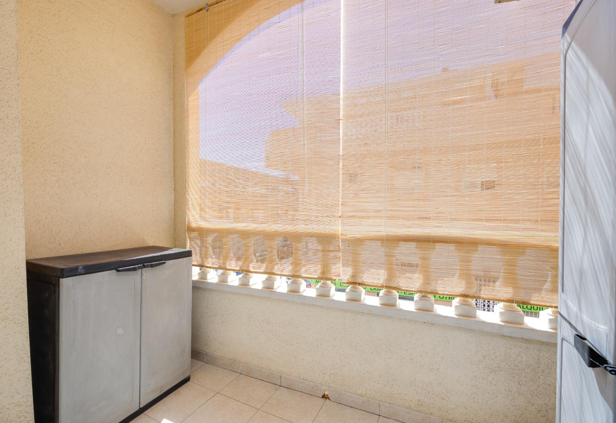 Resale · Apartment · Torrevieja · Habaneras