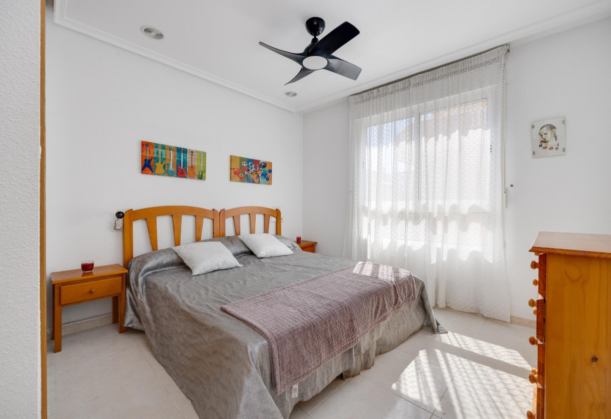 Resale · Apartment · Torrevieja · Habaneras