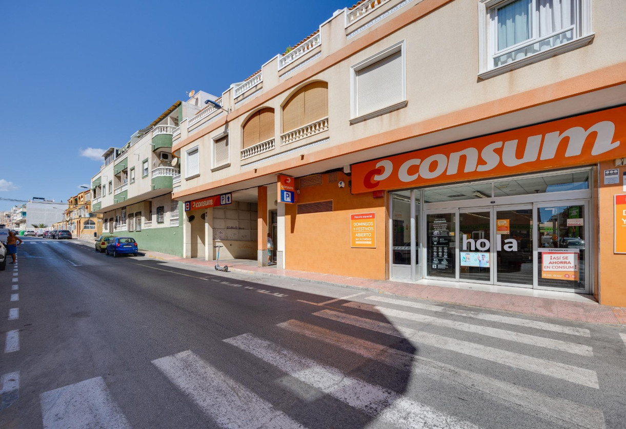 Resale · Apartment · Torrevieja · Habaneras