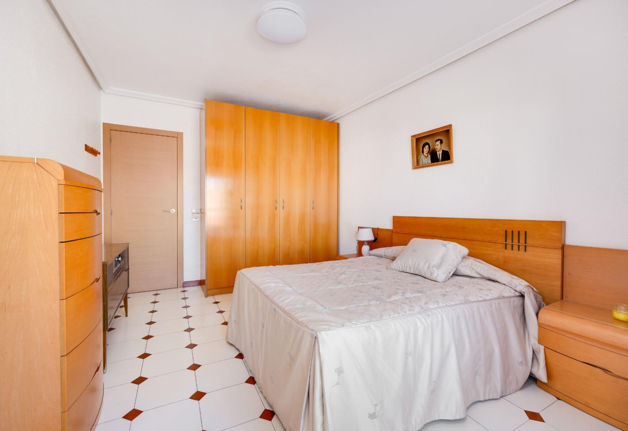 Sale · Flat · Torrevieja · Habaneras