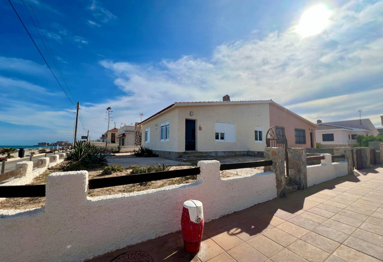Reventa · Villa / Semi detached · La Mata