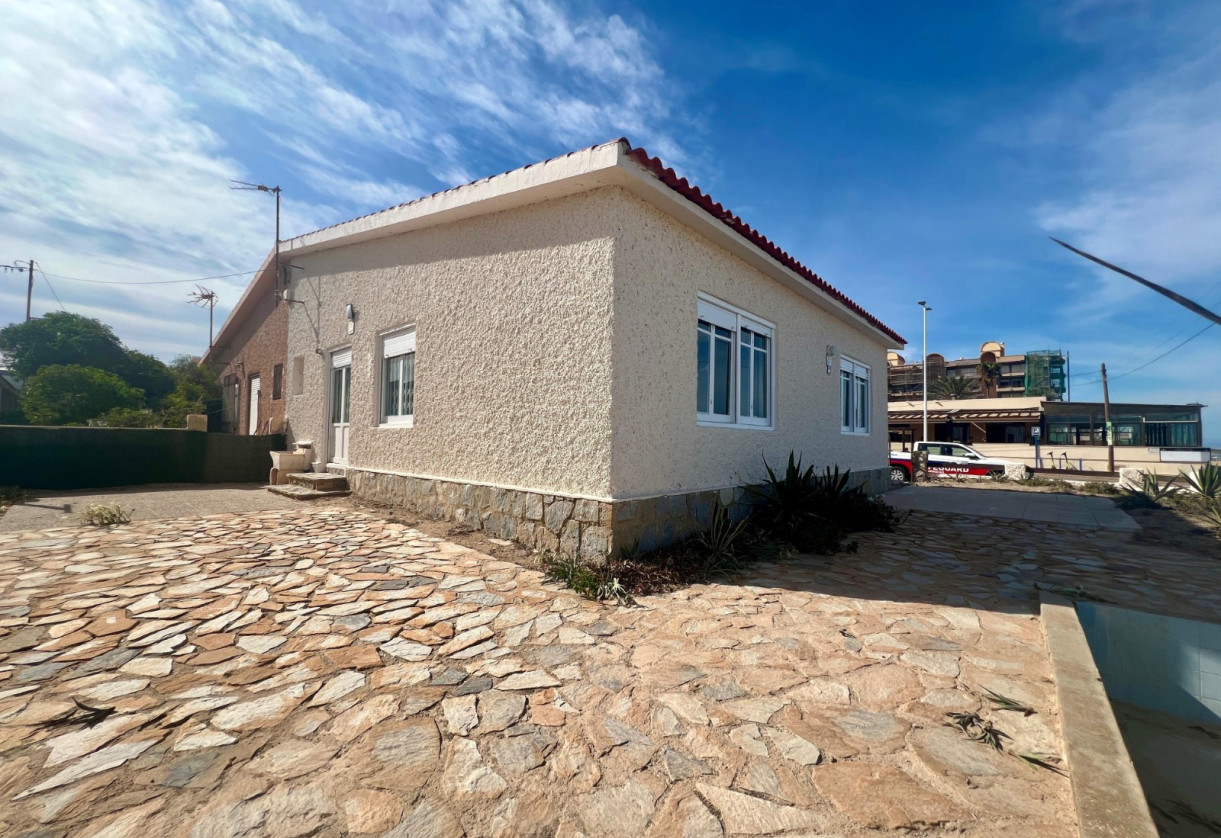 Reventa · Villa / Semi detached · La Mata