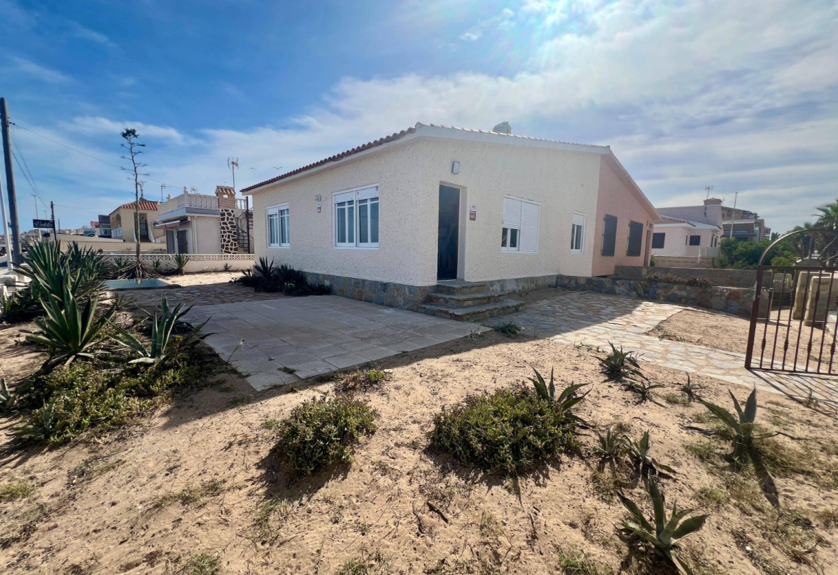 Reventa · Villa / Semi detached · La Mata