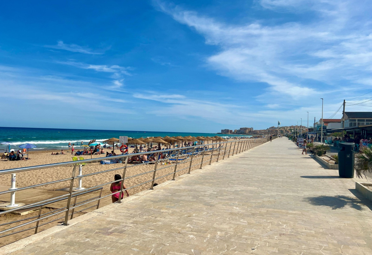 Reventa · Villa / Semi detached · La Mata