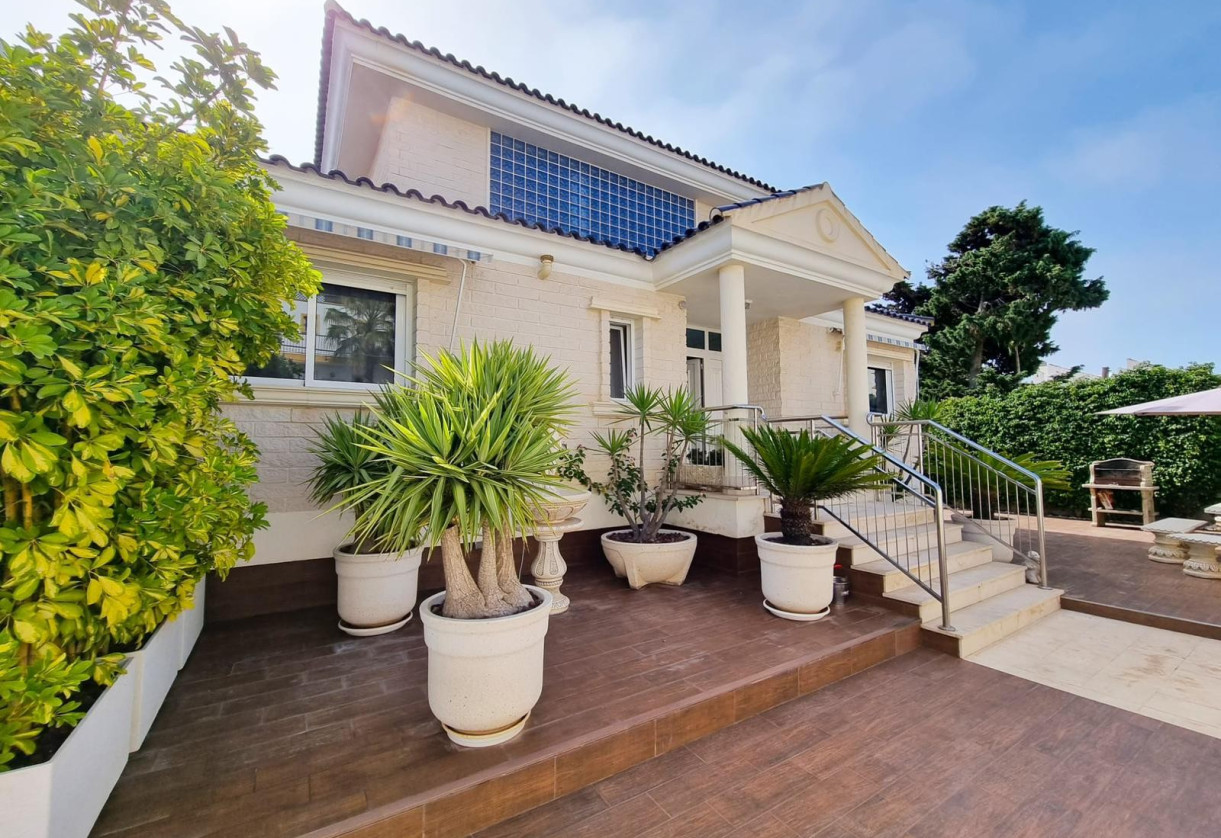 Rynek wtórny · Chalet · Torrevieja · La mata