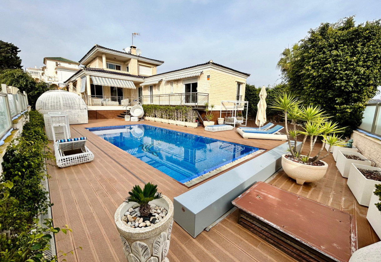 Rynek wtórny · Chalet · Torrevieja · La mata