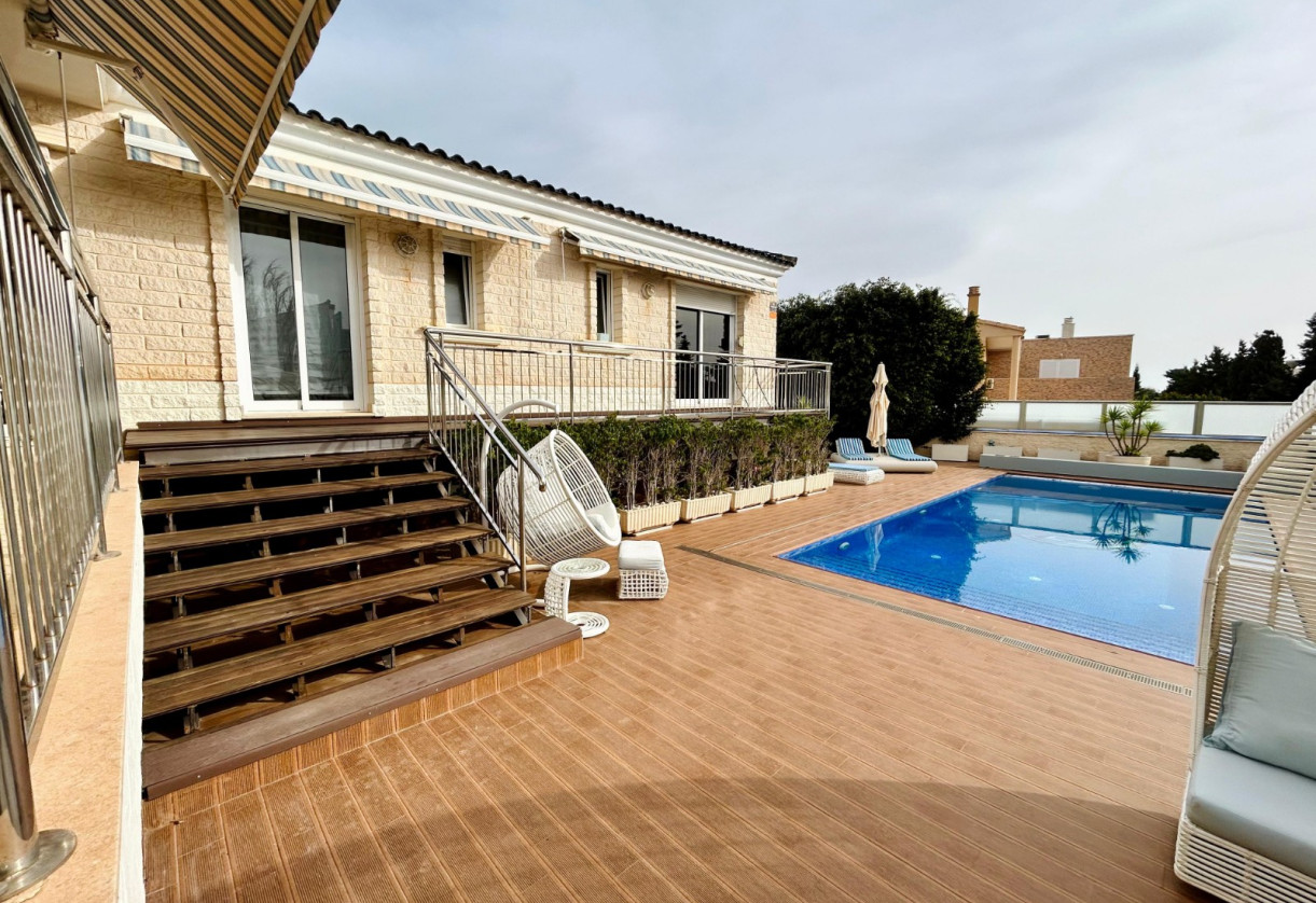 Rynek wtórny · Chalet · Torrevieja · La mata