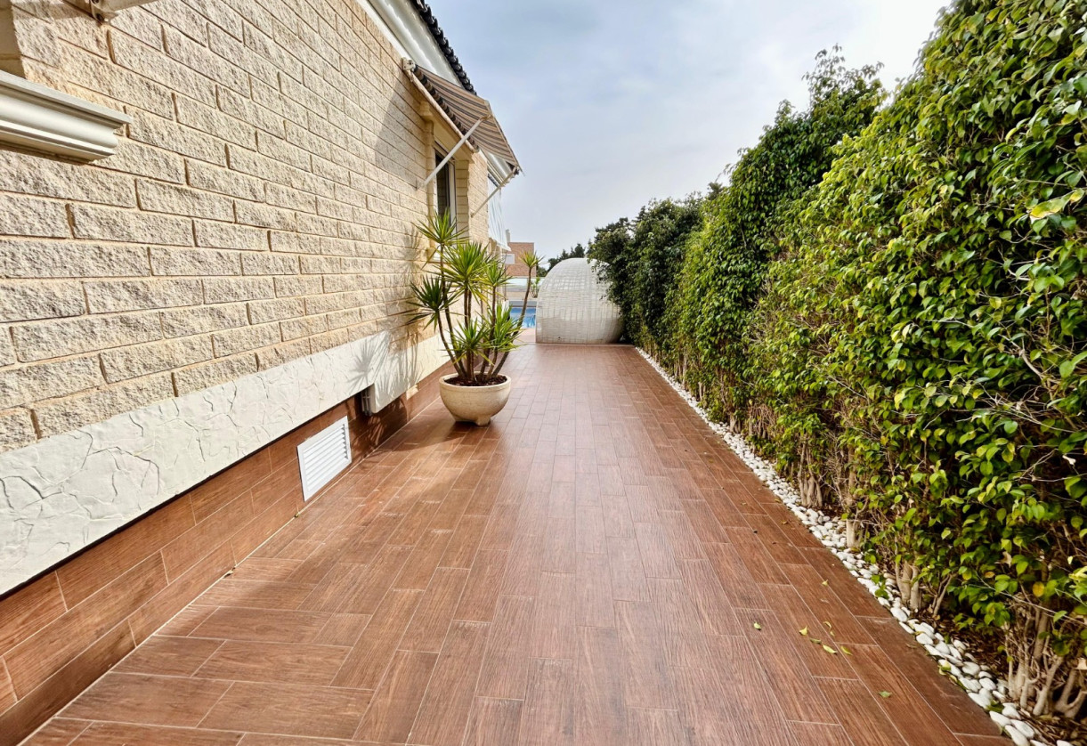 Rynek wtórny · Chalet · Torrevieja · La mata