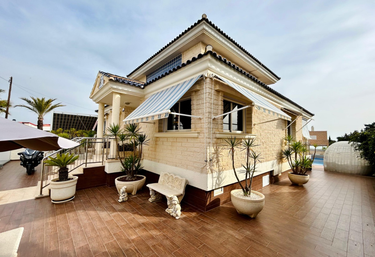 Rynek wtórny · Chalet · Torrevieja · La mata