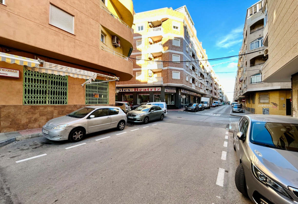 Rynek wtórny · Business · Torrevieja · Center Torrevieja