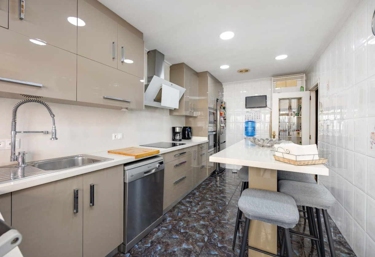 Rynek wtórny · Apartment · Torrevieja · Centro - Muelle Pesquero