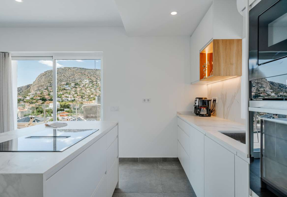 Resale · detached house · Calpe