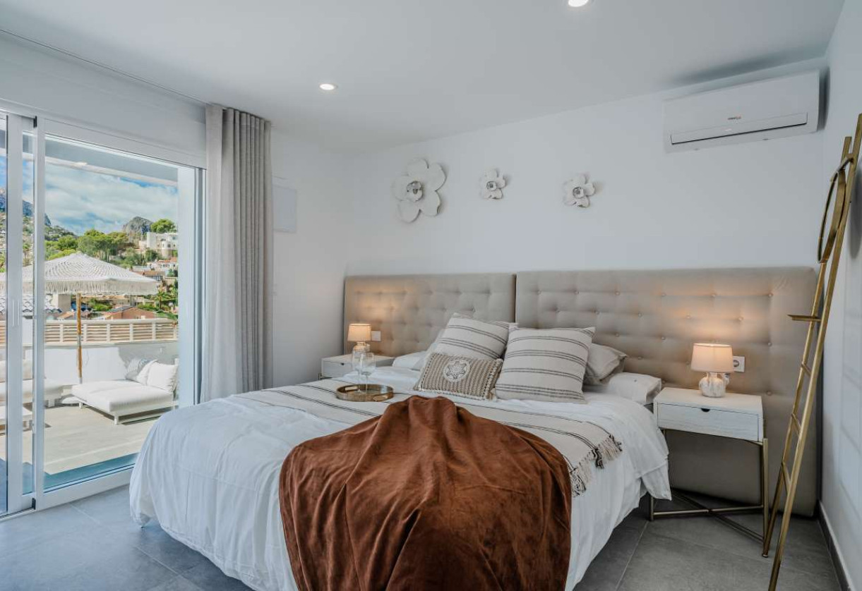 Resale · detached house · Calpe