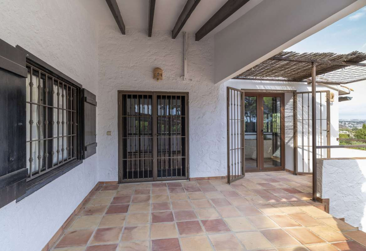 Reventa · detached house · La Fustera