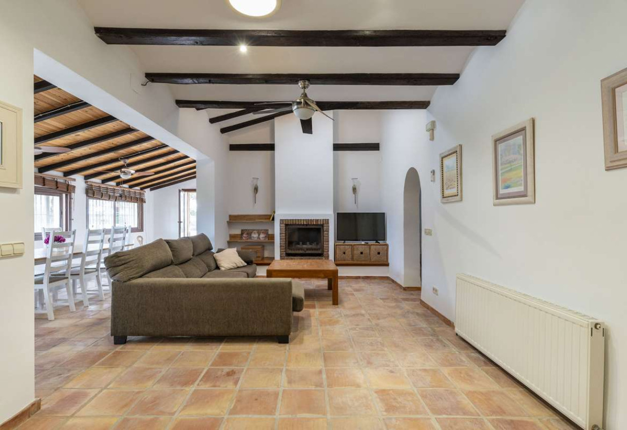 Reventa · detached house · La Fustera