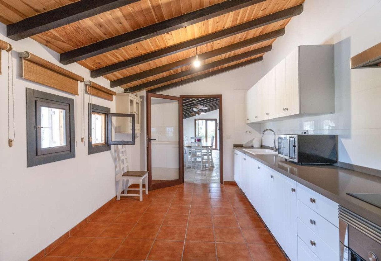 Reventa · detached house · La Fustera