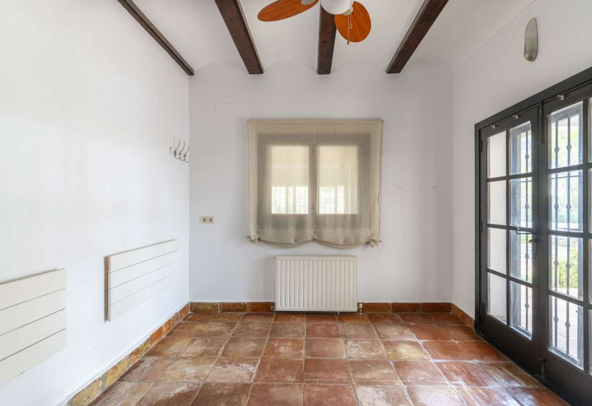 Reventa · detached house · La Fustera