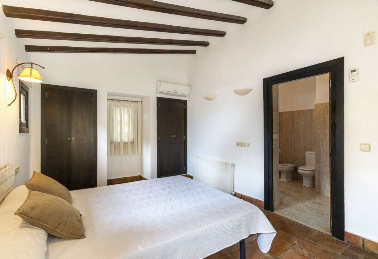 Reventa · detached house · La Fustera