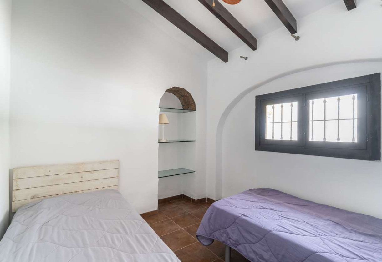 Reventa · detached house · La Fustera