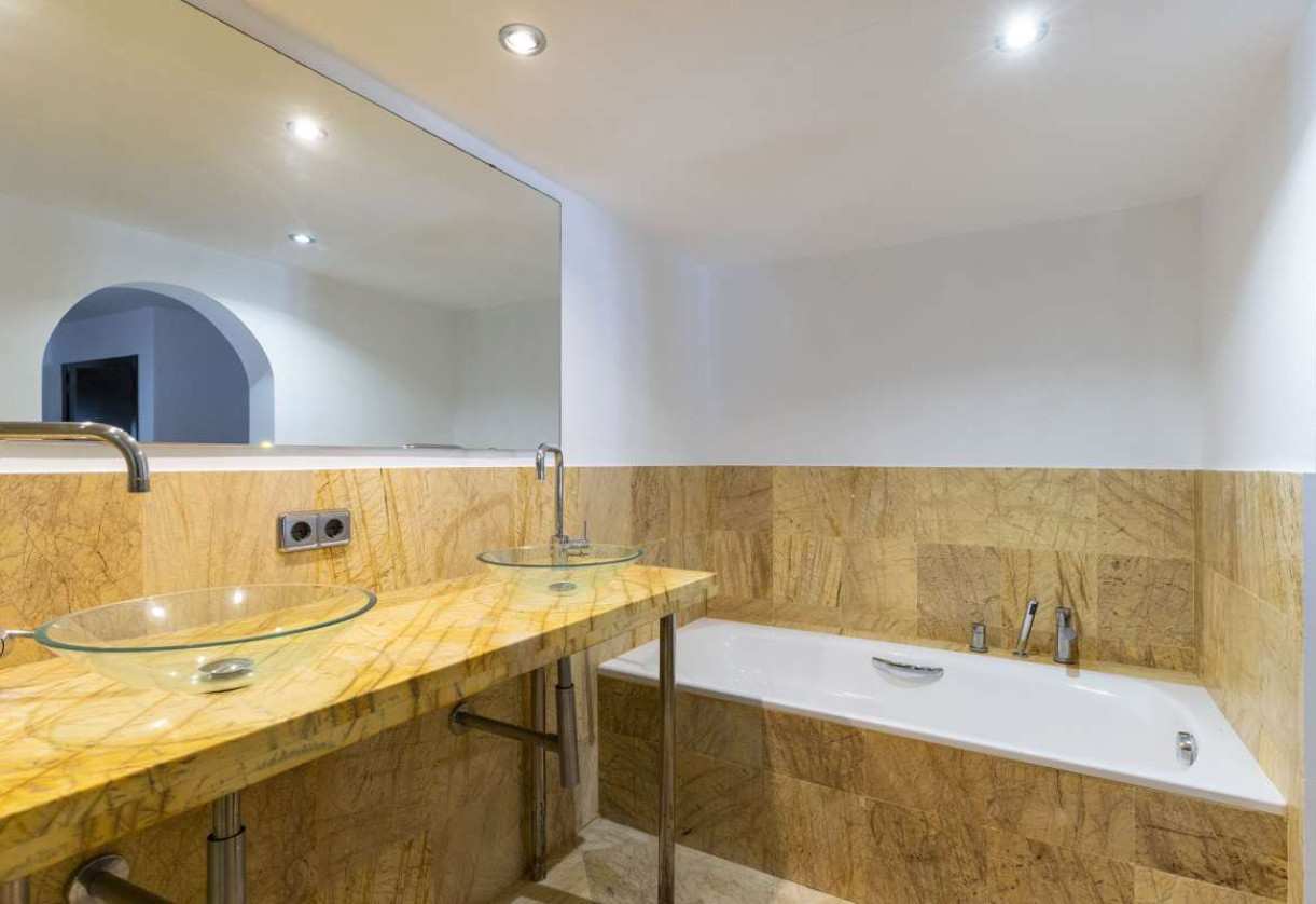 Reventa · detached house · La Fustera