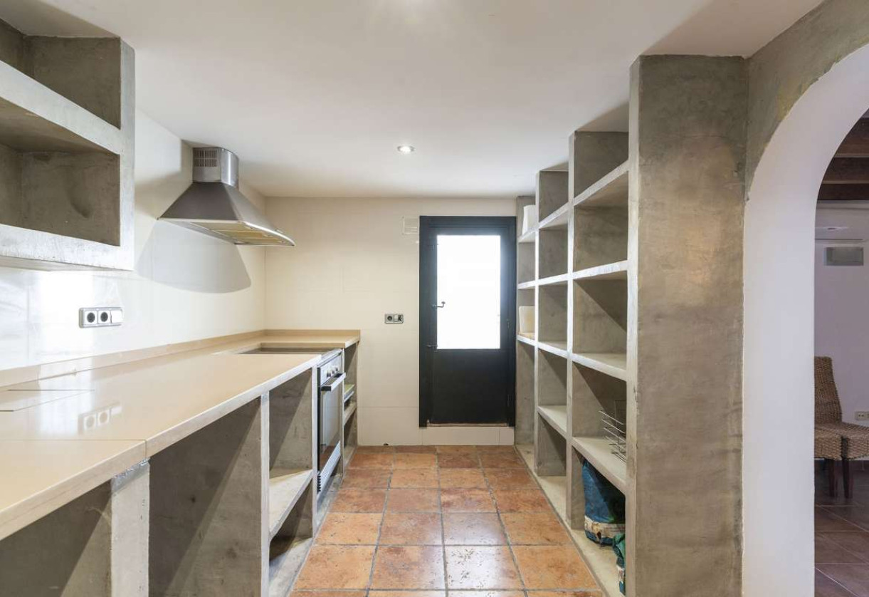 Reventa · detached house · La Fustera