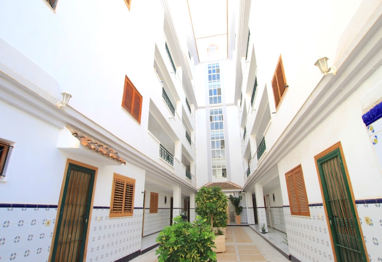 Resale · Apartment · La Mata