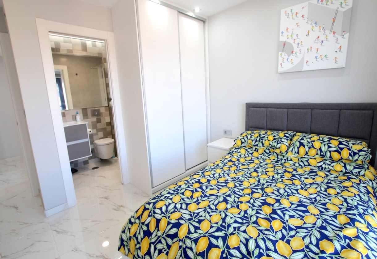 Resale · Villa · Villamartin