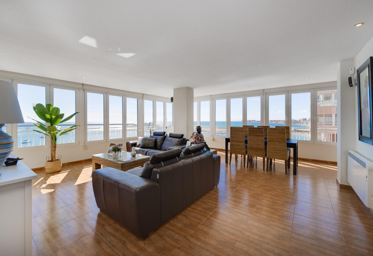 Resale · APARTAMENTO · Torrevieja · Playa Acequion