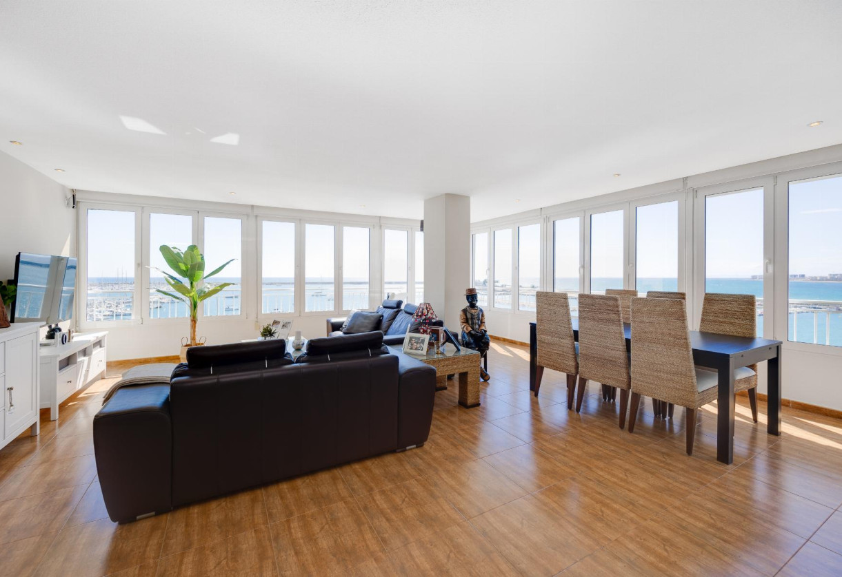 Resale · APARTAMENTO · Torrevieja · Playa Acequion