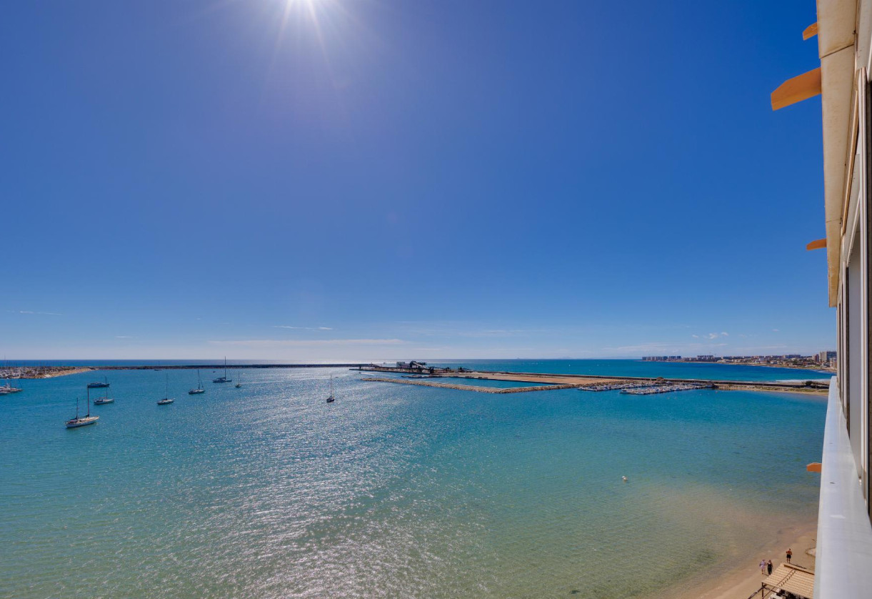 Resale · APARTAMENTO · Torrevieja · Playa Acequion