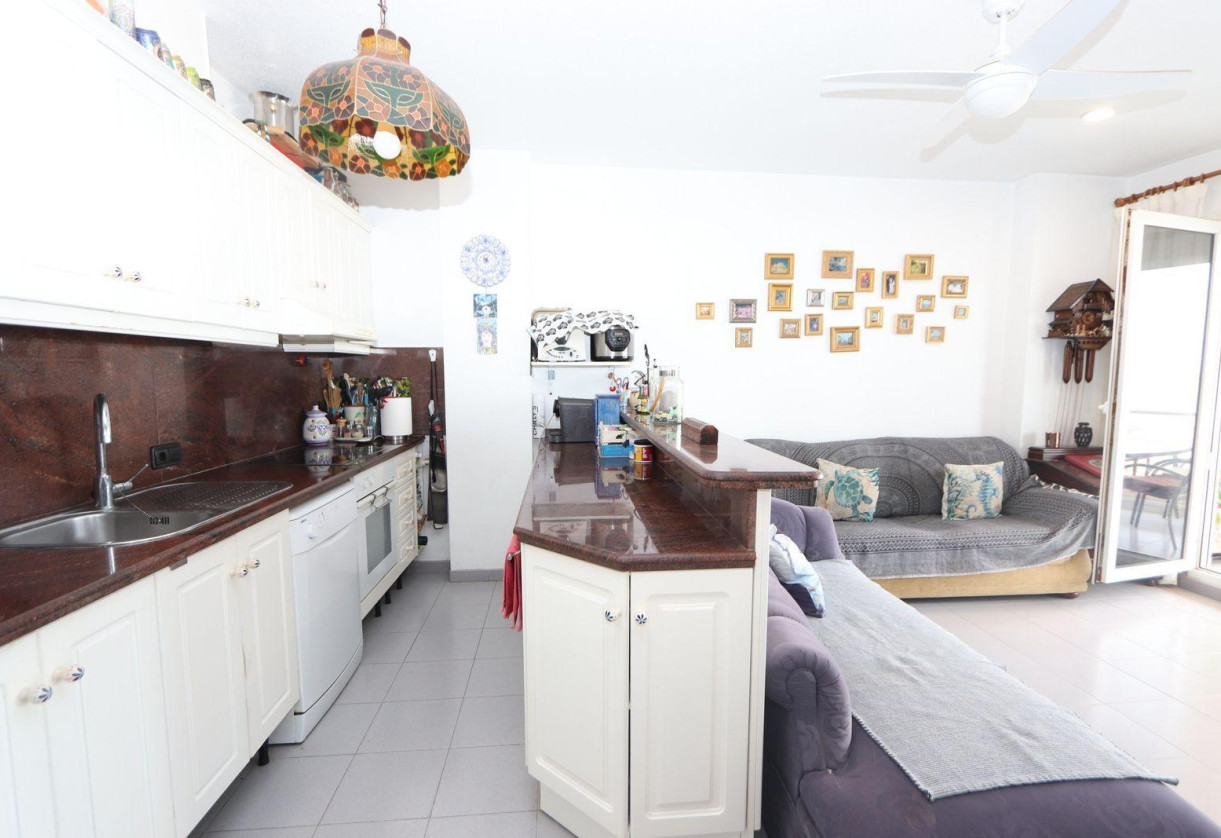 Resale · APARTAMENTO · Torrevieja · Playa Flamenca