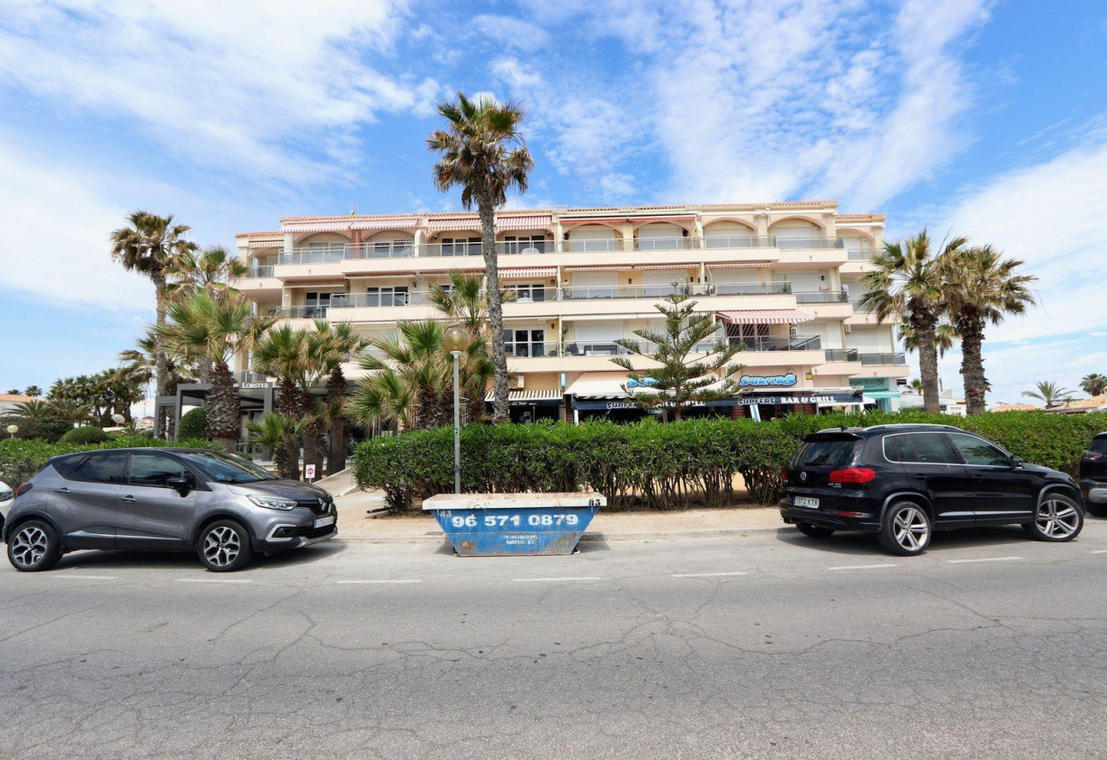 Resale · APARTAMENTO · Torrevieja · Playa Flamenca