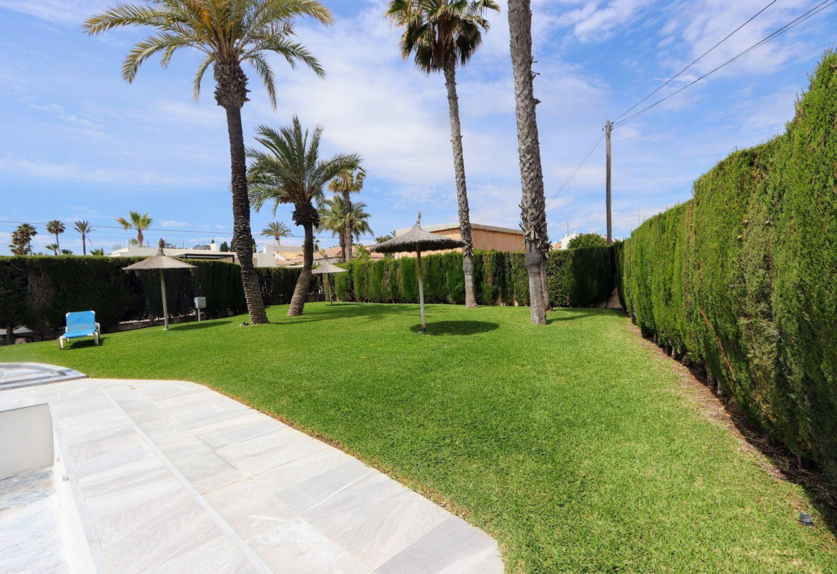 Resale · APARTAMENTO · Torrevieja · Playa Flamenca