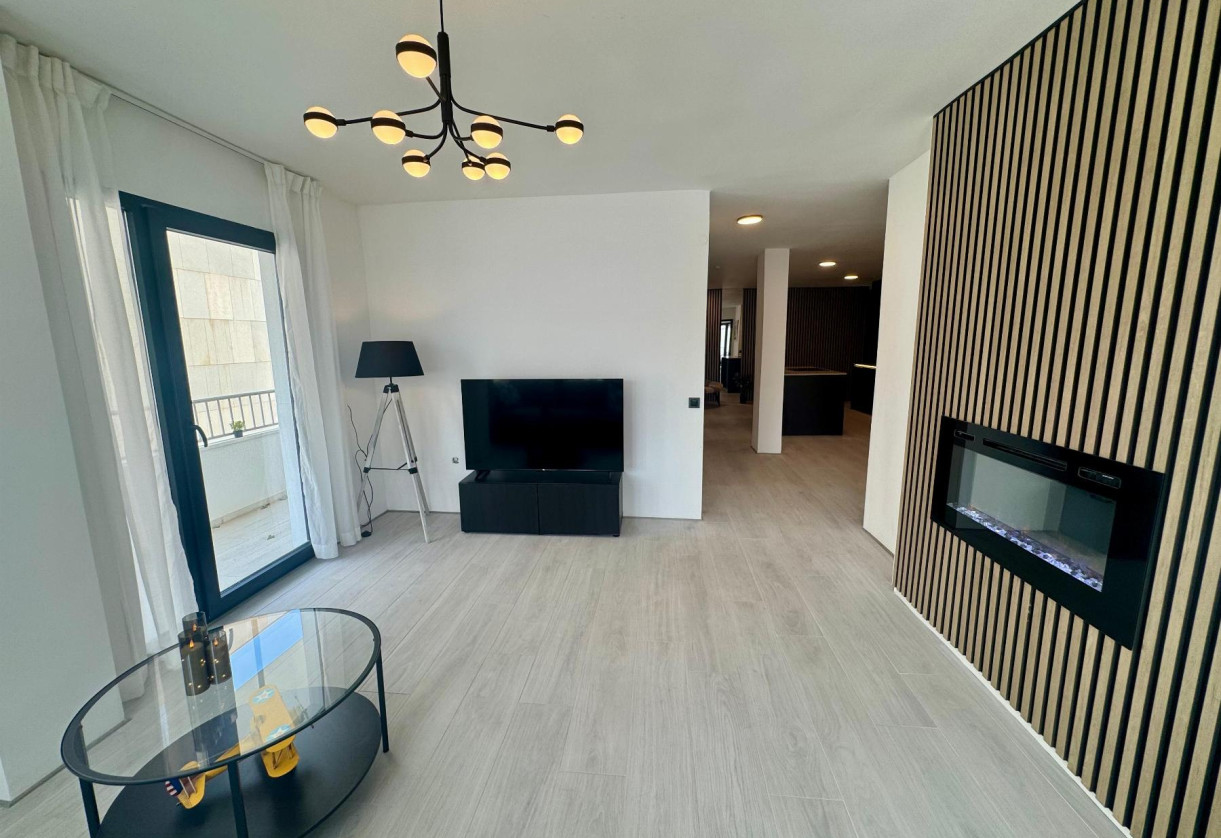 Resale · APARTAMENTO · Torrevieja · CLUB NAUTICO TORREVIEJA