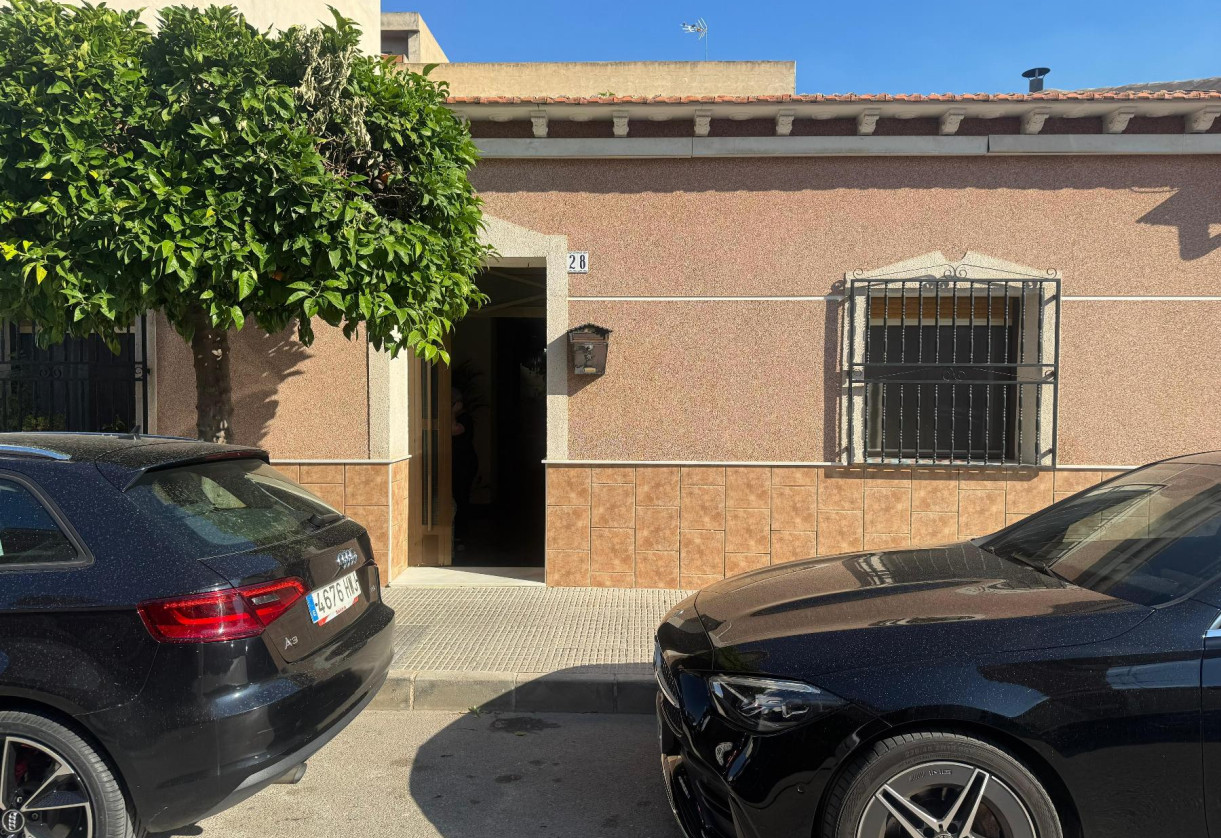 Reventa · Casa · Benejuzar