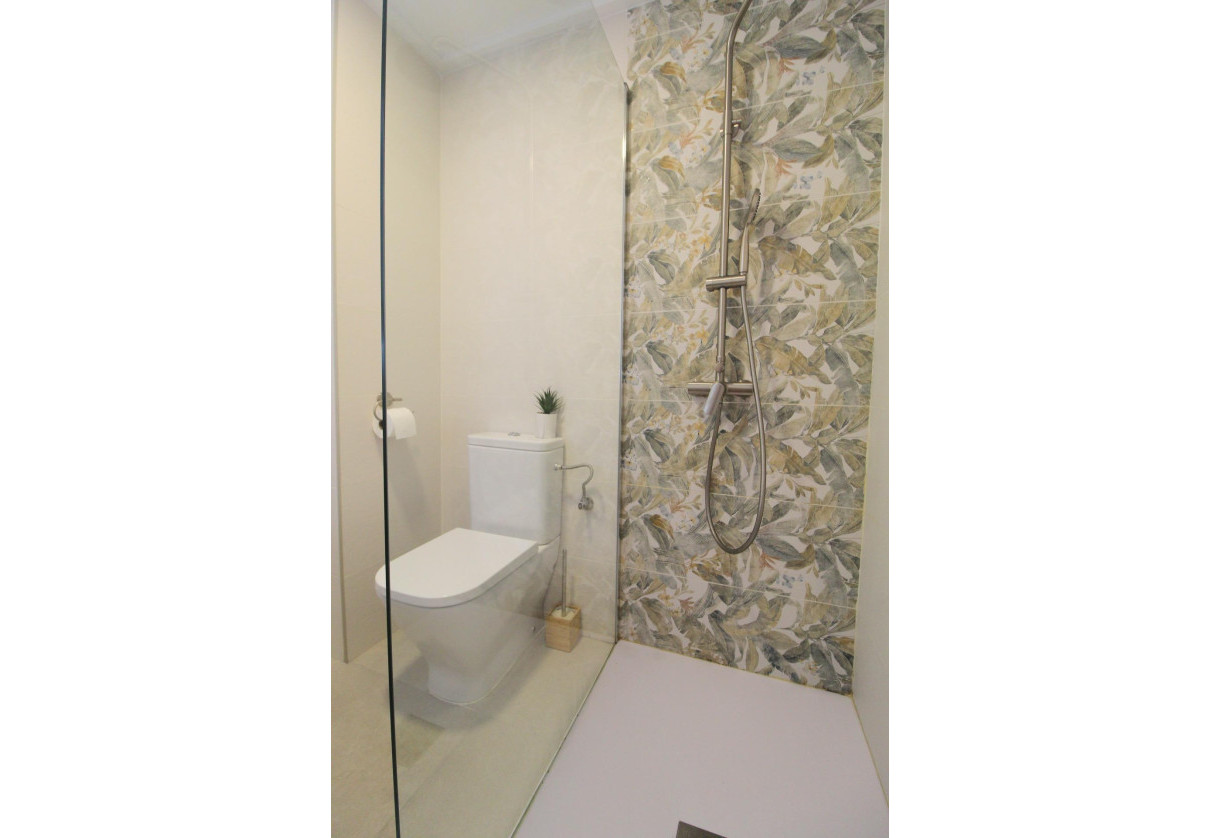 Sale · APARTAMENTO · Torrevieja · La Veleta