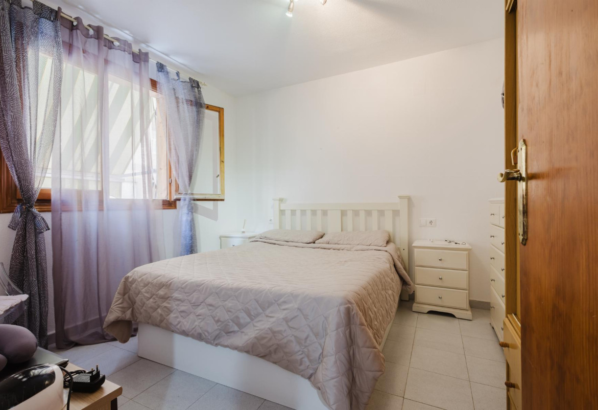 Reventa · APARTAMENTO · Torrevieja · Playa de La Acequion