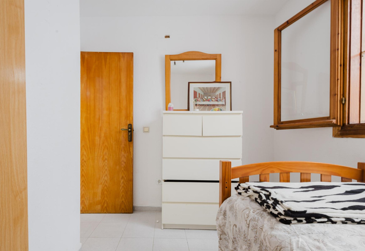 Reventa · APARTAMENTO · Torrevieja · Playa de La Acequion