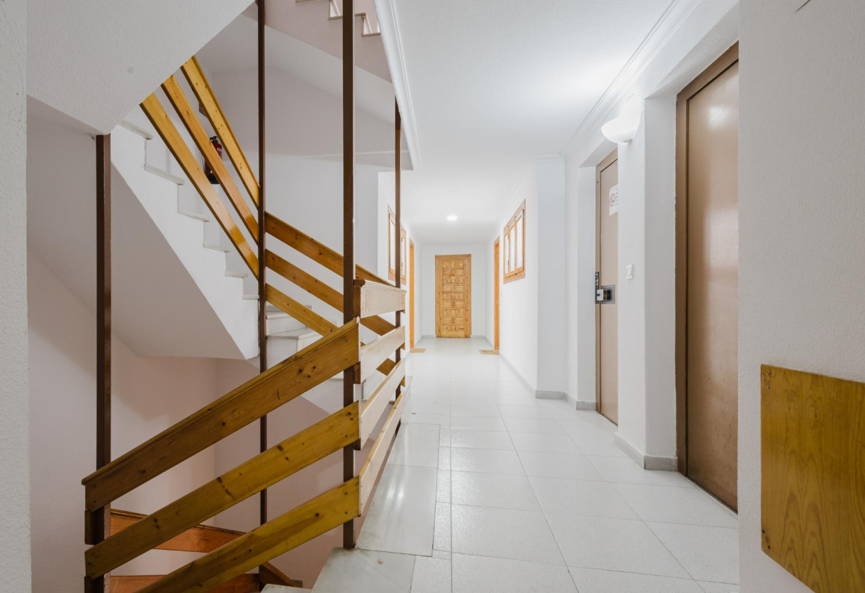 Reventa · APARTAMENTO · Torrevieja · Playa de La Acequion