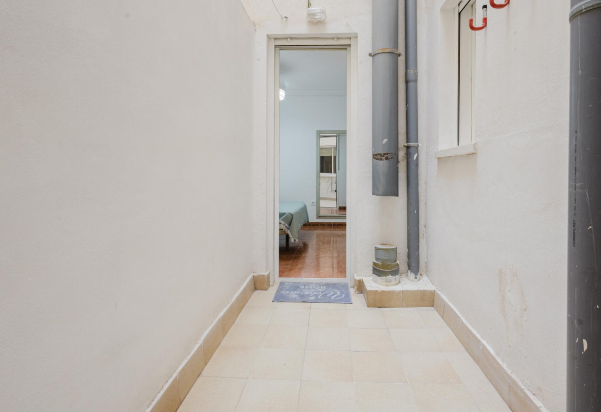 Reventa · APARTAMENTO · Torrevieja · Centro