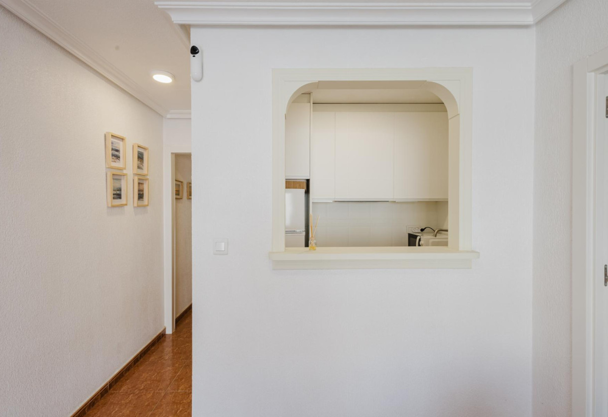 Reventa · APARTAMENTO · Torrevieja · Centro