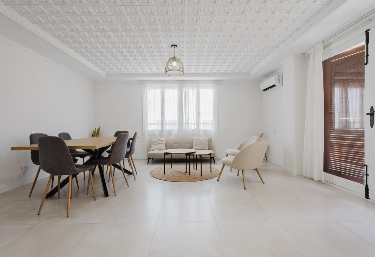 Rynek wtórny · APARTAMENTO · Torrevieja · Playa del Acequión