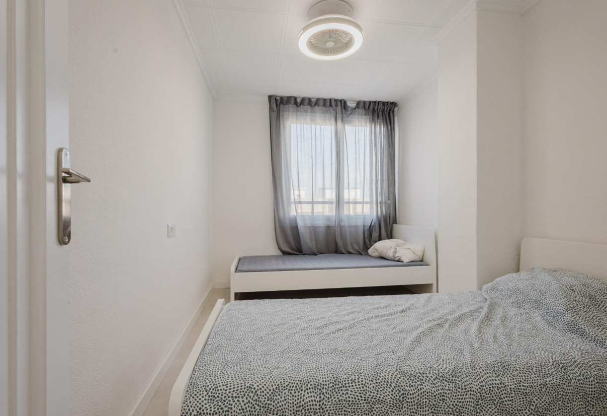 Rynek wtórny · APARTAMENTO · Torrevieja · Playa del Acequión