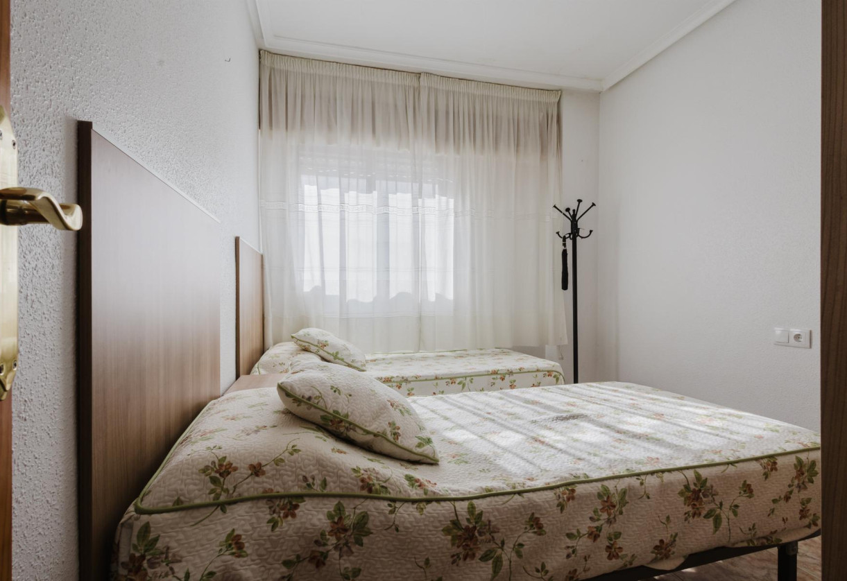 Sale · APARTAMENTO · Torrevieja · playa de los naufragos