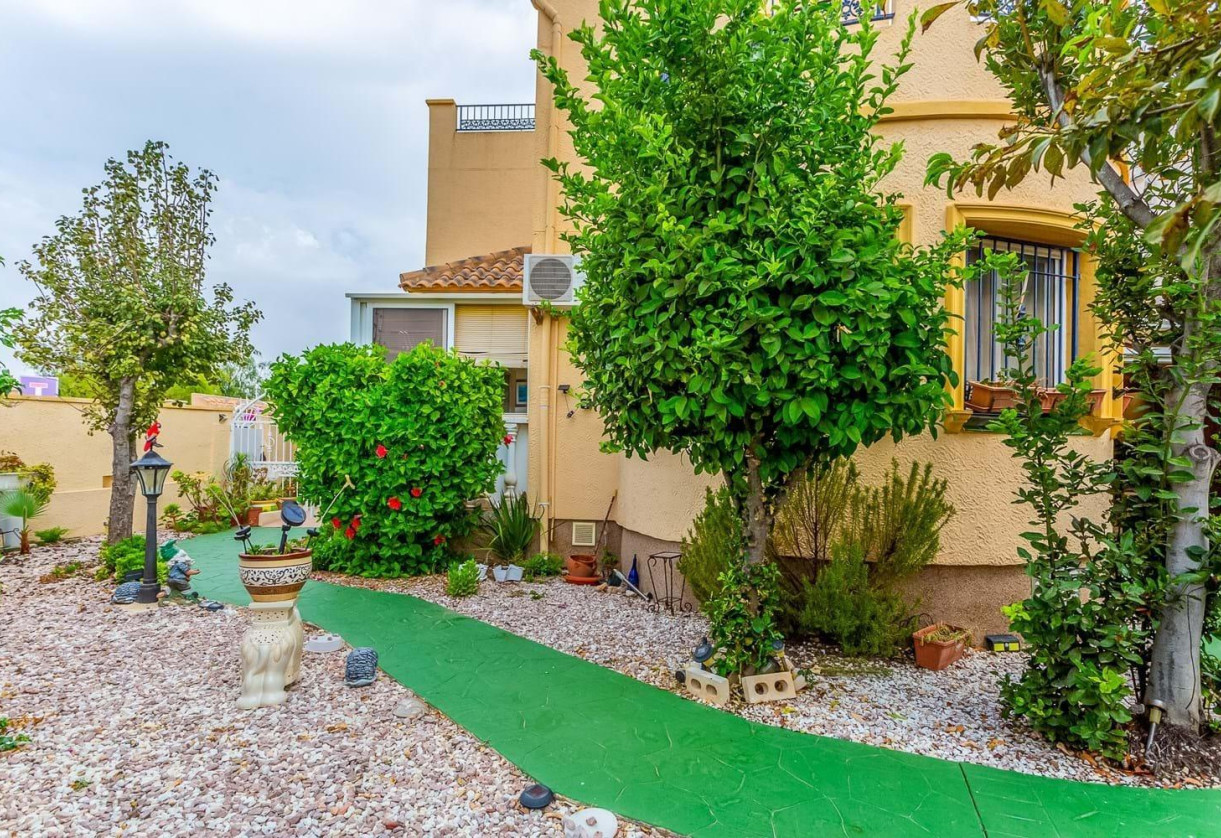 Resale · Chalet · Orihuela Costa · La Zenia- Orihuela costa